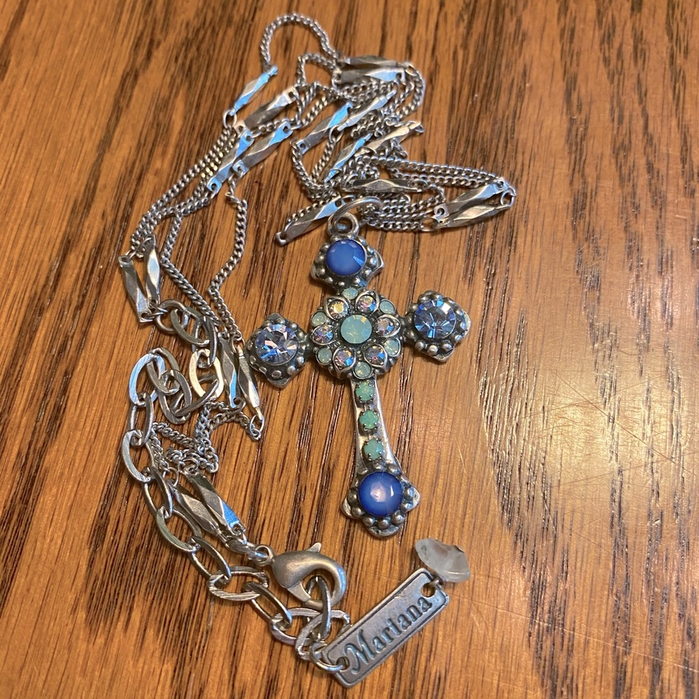Mariana adjustable cross necklace 14”-18”